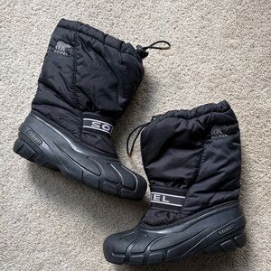Sorel Big Kids Winter Snow Boots, Size 4